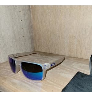 holbrook polarized sunglasses